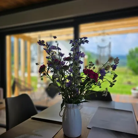 Wataha Pod Basztami - Beta - Caloroczne Appartement