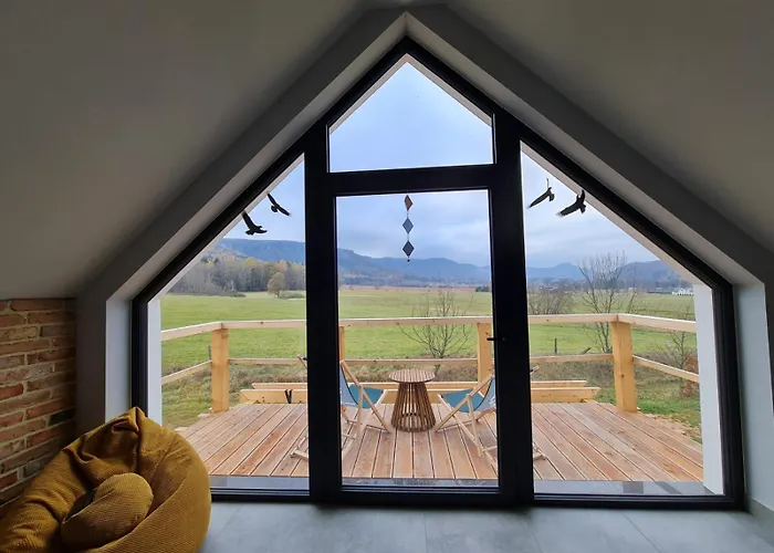 Wataha Pod Basztami - Beta - Caloroczne 아파트