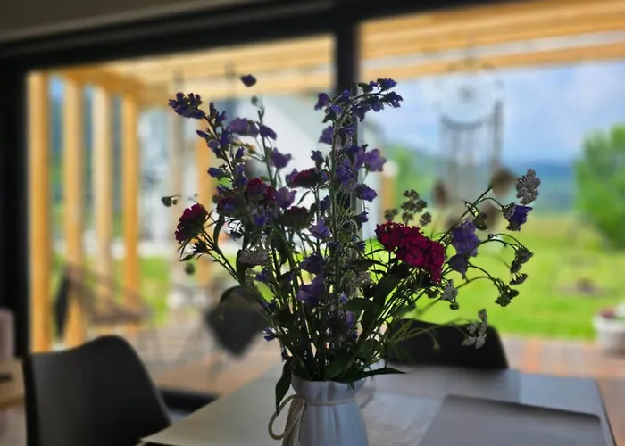 Wataha Pod Basztami - Beta - Caloroczne 아파트